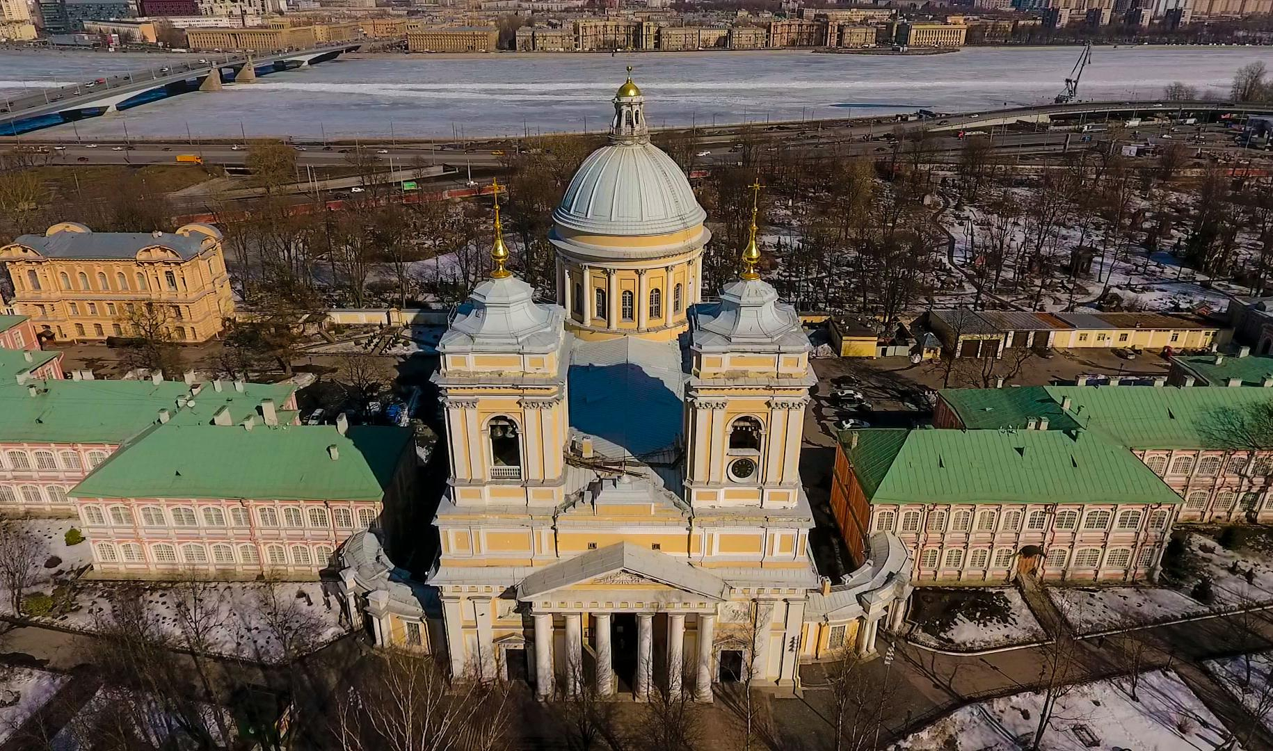 Новогодний тур в Санкт-Петербург "Сияние северной зимы"