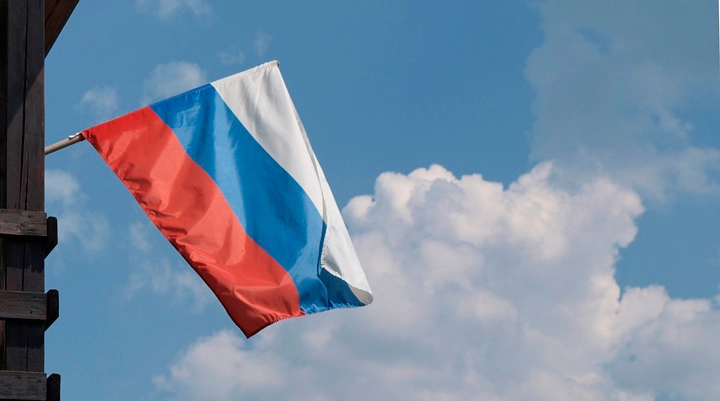 Представитель Госдепа не смогла объяснить снятие флагов с дипмиссий РФ - tvspb.ru