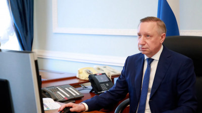 Смягчение ограничений и транспортная реформа: какие вопросы решал Александр Беглов на прошлой неделе