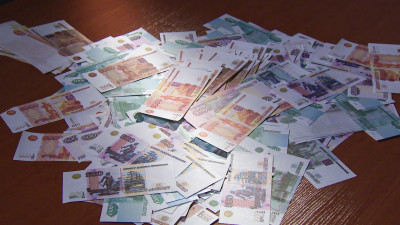 Банк России будет снижать ключевую ставку так, чтобы сохранить привлекательность вкладов для россиян