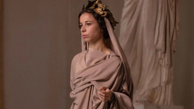 Футболистки «Зенита» предстали в образах античных статуй