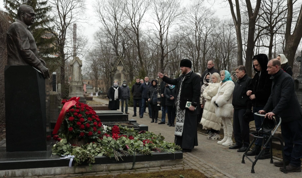 В Петербурге почтили память Вадима Тюльпанова - tvspb.ru