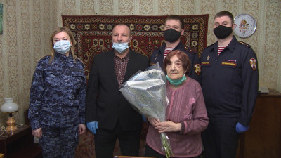 Жительница блокадного Ленинграда Стерра Слив отмечает вековой юбилей
