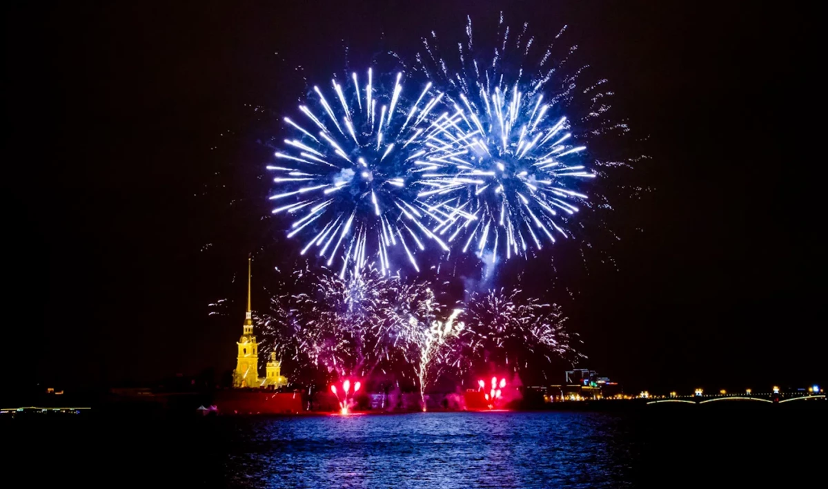 Пиротехники со всего мира устроят Фестиваль огня в центре Петербурга - tvspb.ru