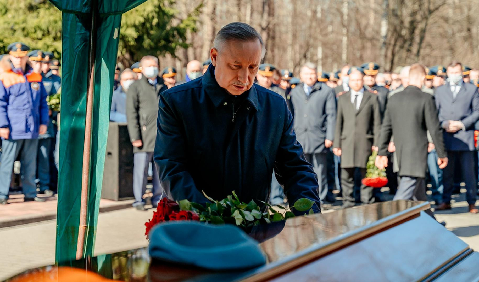 Спас 001 санкт петербург помощь. Илья белецкий пожарный спб. в санкт-петербурге простились. беглов прокуратура. похороны александра беглова.