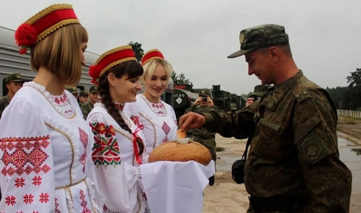 Российские военные прибыли в Гродно для создания центра подготовки ВВС России и Белоруссии - tvspb.ru