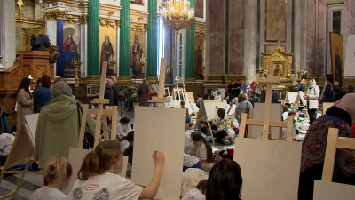 Исаакиевский собор на один день превратился в художественную школу
