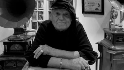 Умер заслуженный артист России Владимир Дерябкин