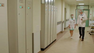 Комздрав подтвердил завершение пятой волны коронавируса в Петербурге