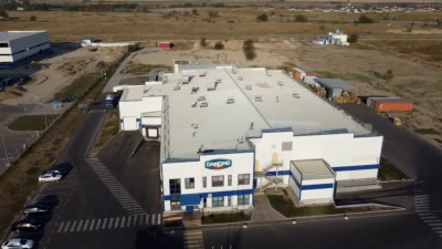 Компания «Данон» остается в России