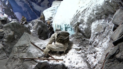 «Затеряться в кинохронике» Великой Отечественной войны позволит инсталляция на «Ленфильме»