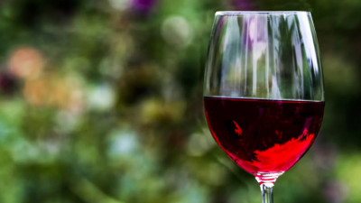 Эксперт рассказал, в чем преимущество вина, произведенного в Китае