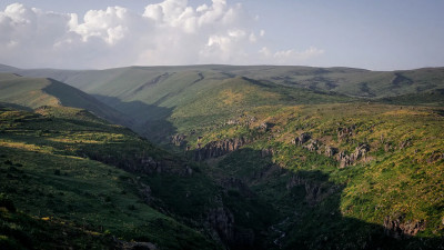 Армия Азербайджана нанесла удары по войскам Карабаха