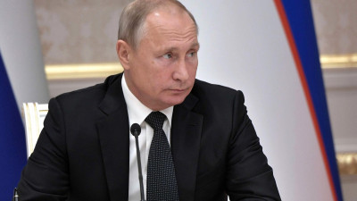 Владимир Путин прибыл во Францию