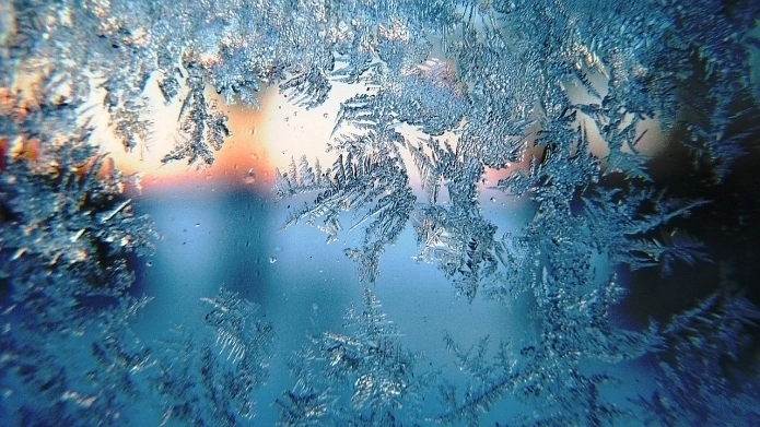 В начале первой рабочей недели года в Петербурге потеплеет до минус 13 градусов - tvspb.ru