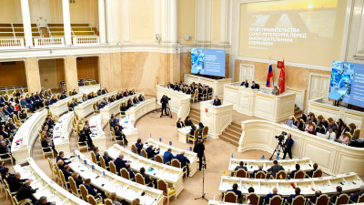 Александр Беглов выступил в Мариинском дворце с ежегодным отчетом об итогах деятельности правительства