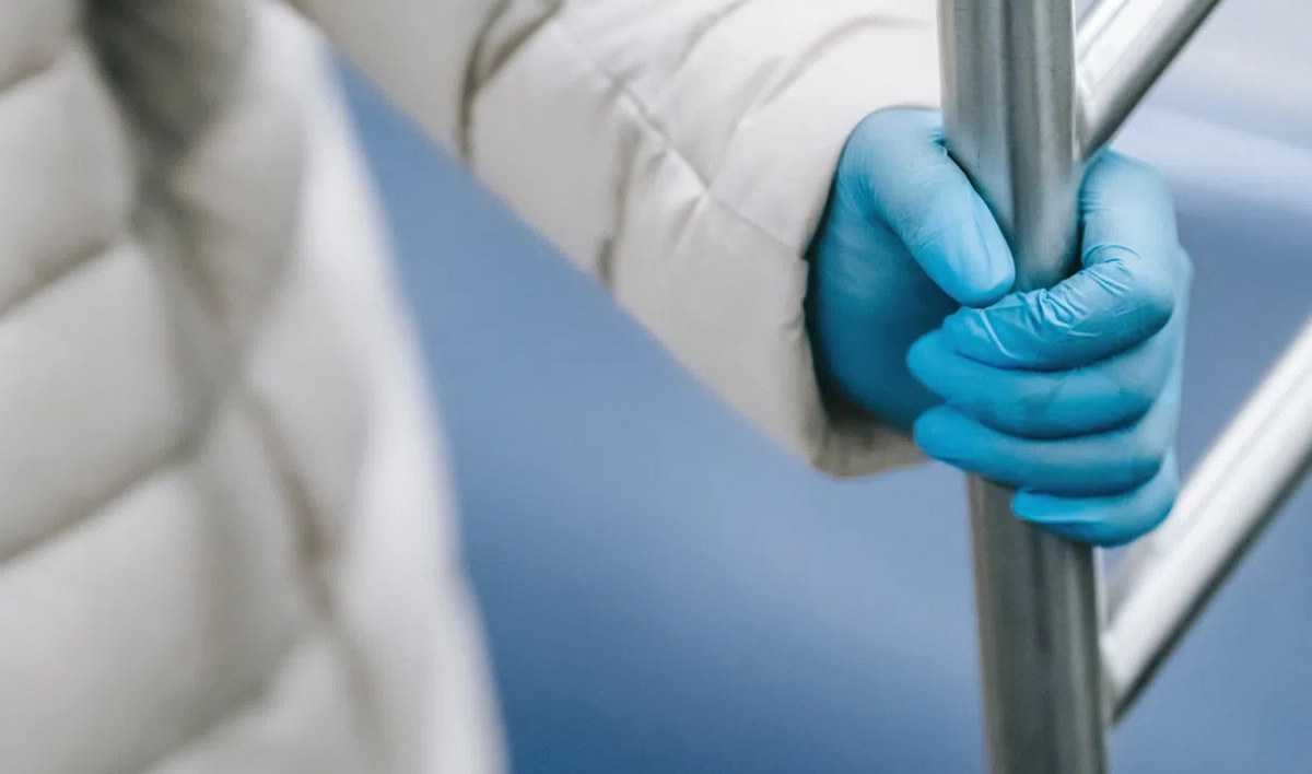 В Петербурге ужесточат противокоронавирусные меры в общественном транспорте - tvspb.ru