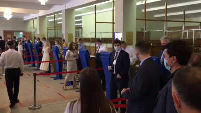 Участники конференции петербургского отделения «Единой России» приступили к формированию списка на выборы в ЗакС