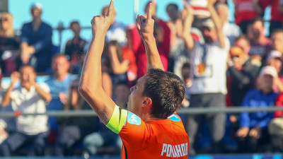 ПФК «Кристалл» в полуфинале сыграет с «Локомотивом»