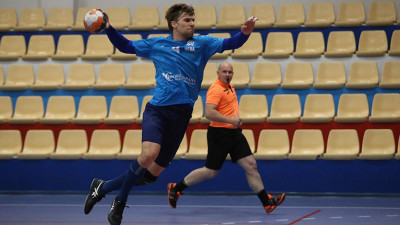 Гандбольный «Университет-Нева» начал год с победы