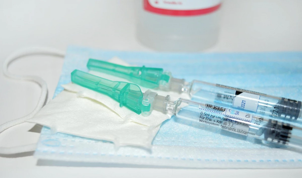 Пожилая австралийка умерла через несколько часов после прививки Pfizer - tvspb.ru