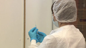 Губернаторский контроль. Вакцинация и ограничительные меры