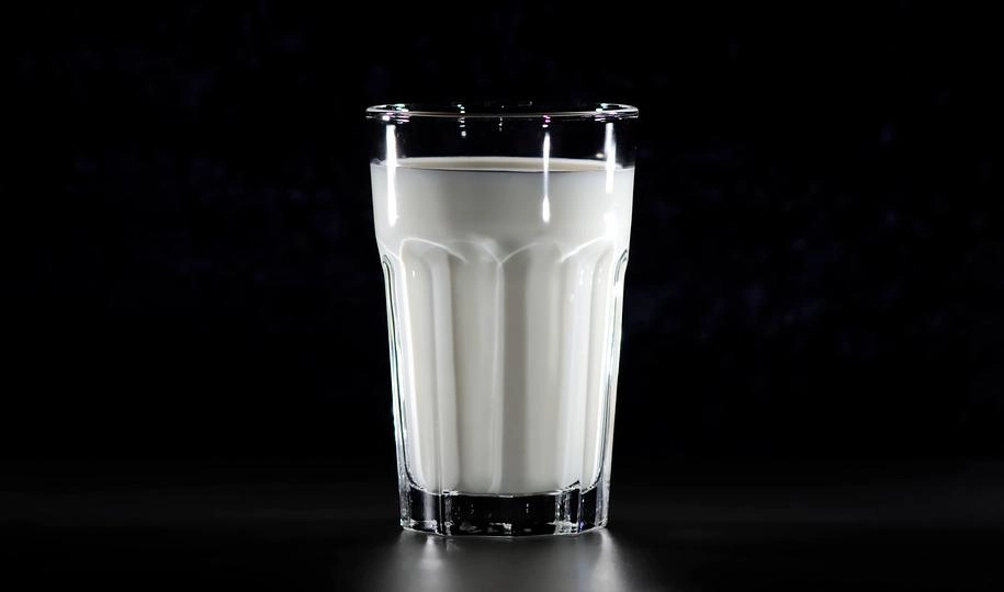 Производители молокосодержащей продукции обязаны открыто сообщать о добавлении растительных жиров - tvspb.ru