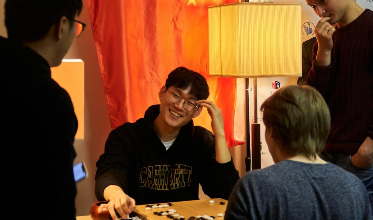 В петербургском турнире по игре го выиграл кореец - tvspb.ru