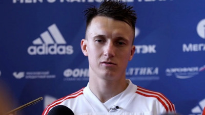 Полузащитник сборной России по футболу Александр Головин заболел коронавирусом