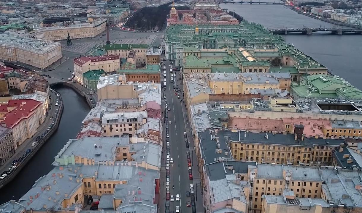 В Петербурге у 162 организаций отозвали QR-коды за нарушения в пандемию