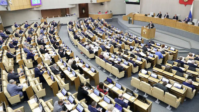 Госдума рассмотрит законопроекты об ответственности за фейки