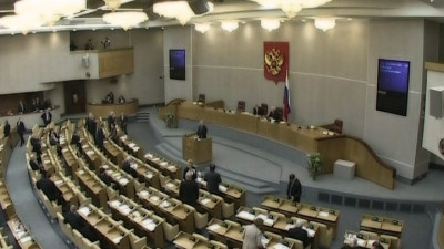 Депутаты Госдумы открыли весеннюю сессию