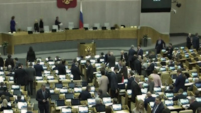 В Госдуме на последнем в осенней сессии пленарном заседании выступит Дмитрий Медведев