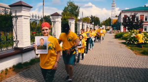 Народное шествие в честь Александра Невского в Городце