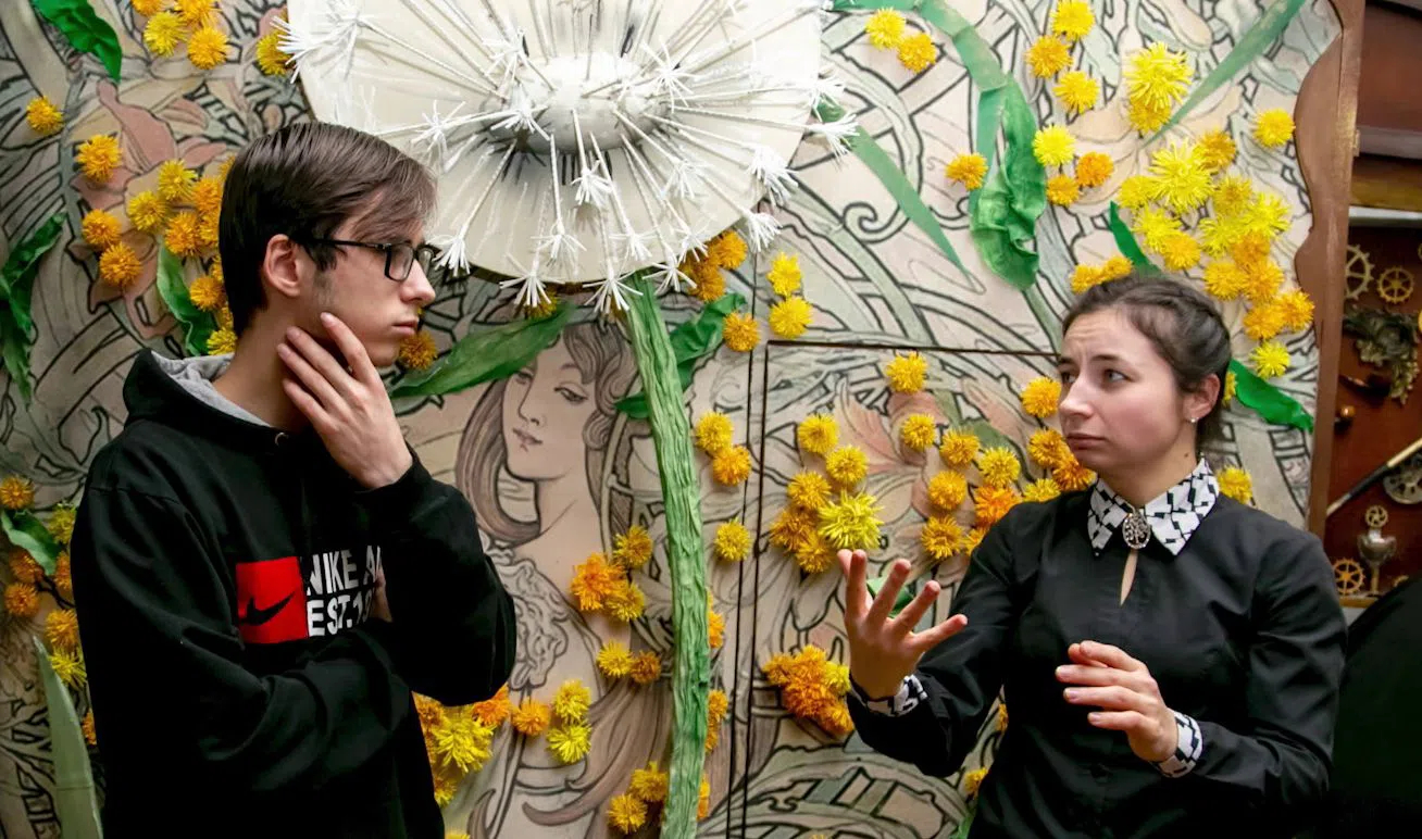 Летняя школа жестового языка от проекта #театрбезграниц