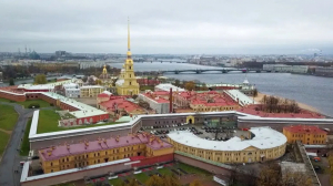 Экскурсовод — это не просто: традиции и новые технологии в туриндустрии Петербурга