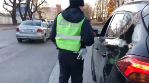 Нечитаемые номера и тонировка. Новые штрафы для автомобилистов