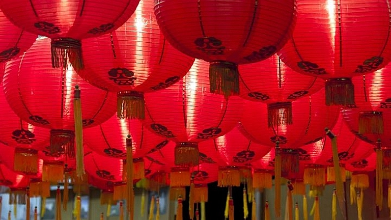 В Китае наступил год Зелёной деревянной змеи - tvspb.ru