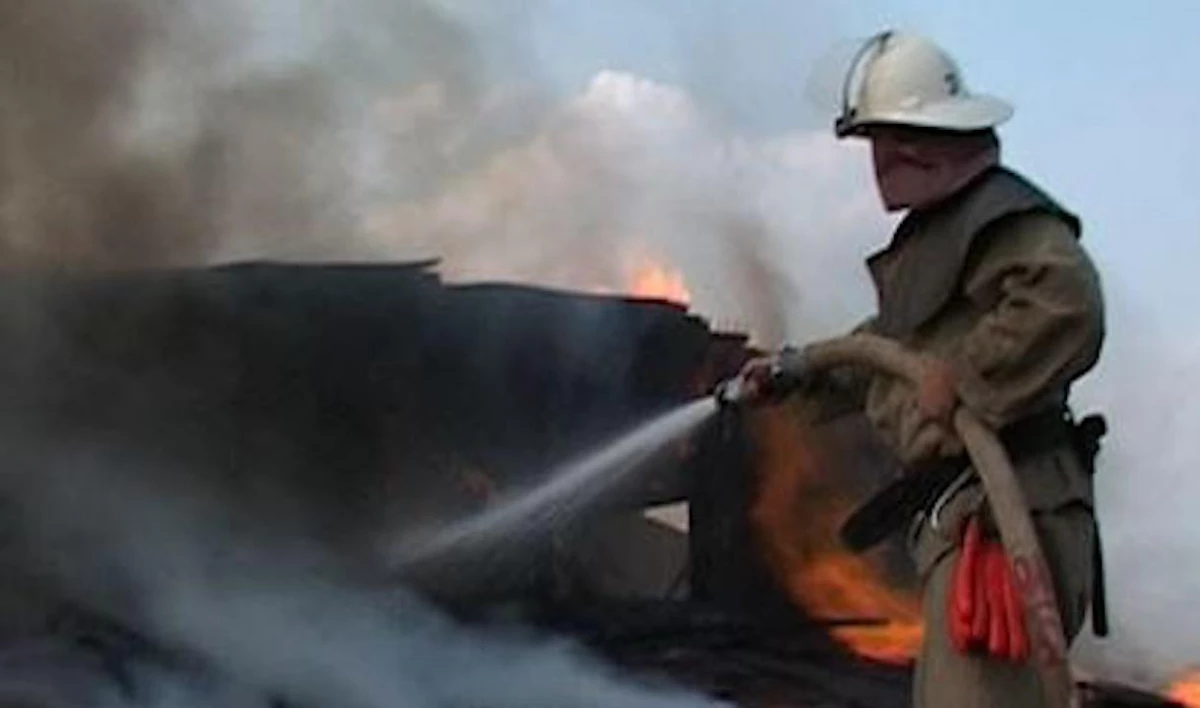 Спасатели за полтора часа потушили горящий дом в Курортном районе - tvspb.ru
