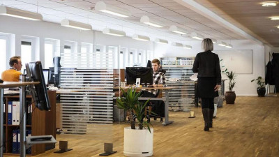 Роспотребнадзор рекомендовал предприятиям ограничить число сотрудников в помещениях