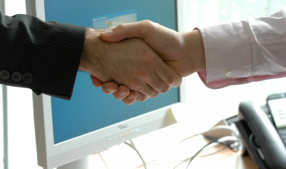 Мораторий на проверки малого и среднего бизнеса продлили на 2022 год - tvspb.ru