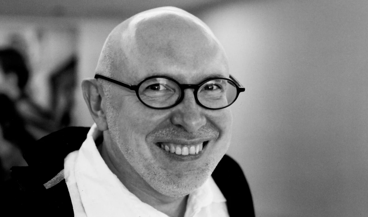 Скончался издатель и телеведущий Александр Шаталов - tvspb.ru