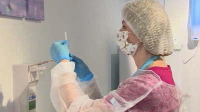 Дмитрий Лисовец: Пожилых петербуржцев, желающих привиться от COVID-19, стало больше на 20%