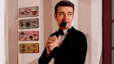 В Концертном Зале «у Финляндского» пройдет концерт Дмитрия Юртаева «Песня летит над Невой»