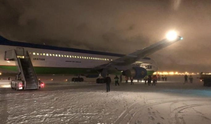 Самолет выкатился за пределы посадочной полосы в «Пулково», прокуратура начала проверку - tvspb.ru