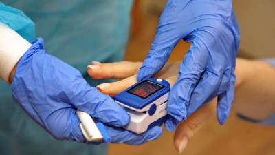 Главврач Боткинской больницы: Третья волна коронавируса зависит от уровня коллективного иммунитета