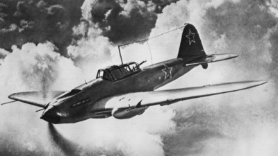 Поисковики обнаружили советский штурмовик Ил-2 в Колпино