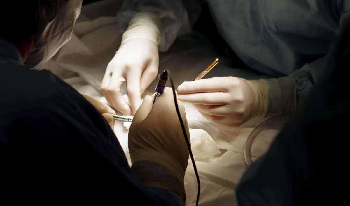 Нейрохирурги Педиатрического университета провели уникальную операцию на головном мозге - tvspb.ru