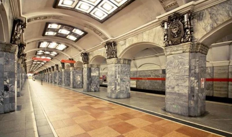 На станции метро «Кировский завод» отремонтируют колонны - tvspb.ru