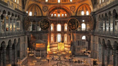 Собор Святой Софии в Стамбуле снова стал мечетью